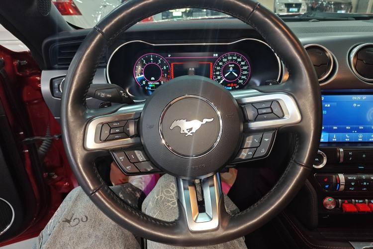 Used Ford Mustang 2021 2.3T EcoBoost Obsidian Phantom Special Edition Steering Wheel