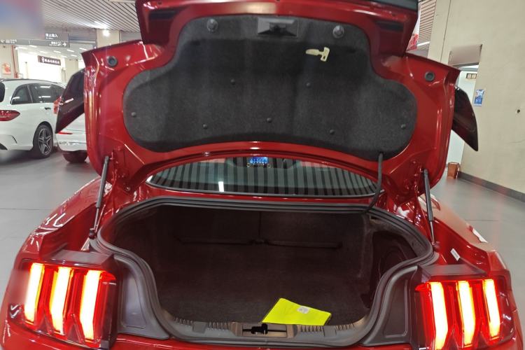 Used Ford Mustang 2021 2.3T EcoBoost Obsidian Phantom Special Edition Trunk