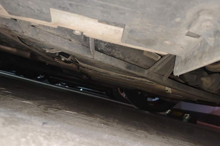 Used Ford Mustang  Chassis Rear Left
