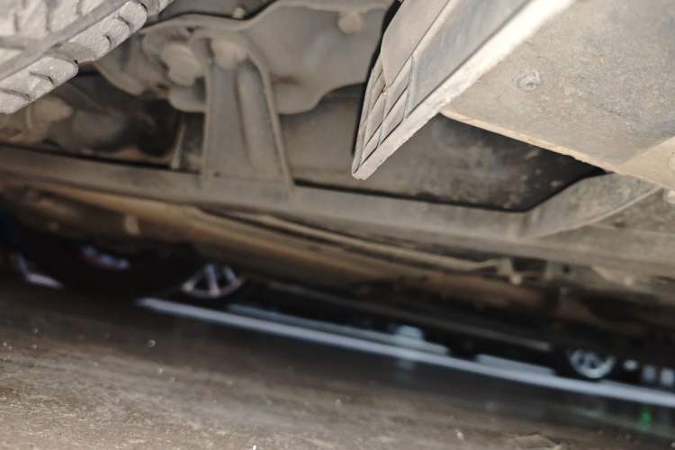 Used Ford Mustang  Chassis Rear Right