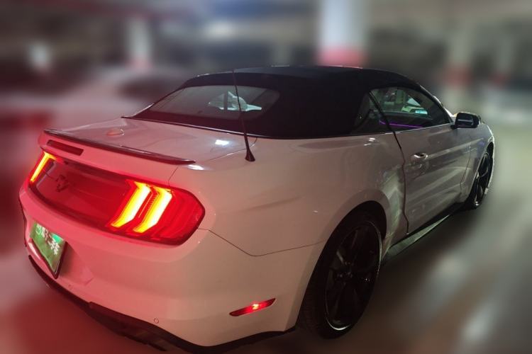 Used Ford Mustang  Rear Right 45 Deg