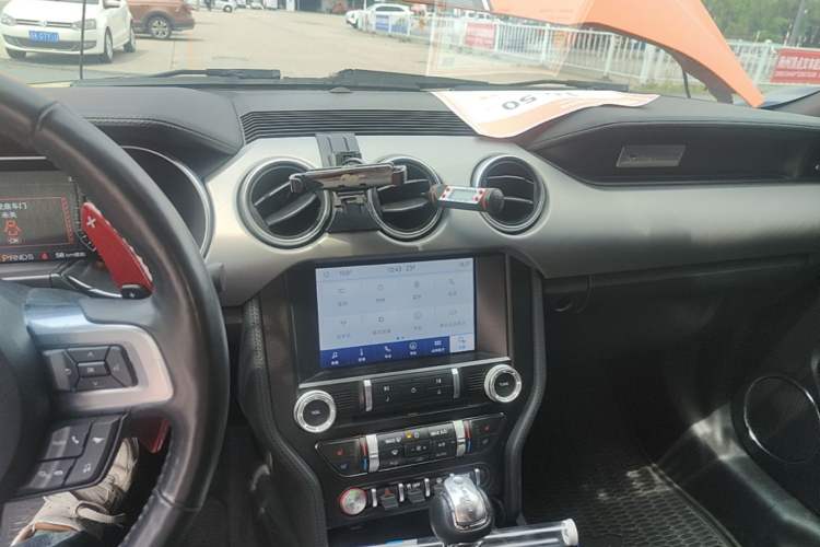 Used Ford Mustang 2021 2.3T EcoBoost Audio And AC Panel