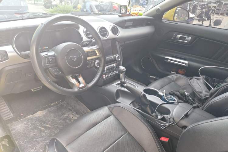 Used Ford Mustang 2021 2.3T EcoBoost Obsidian Phantom Special Edition Center Console