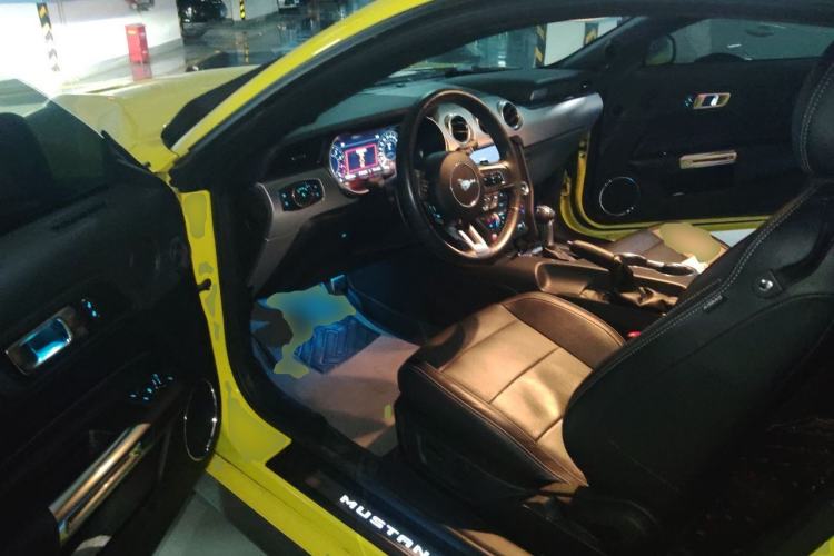 Used Ford Mustang 2021 2.3L EcoBoost Stealth Revival Limited Edition Driver Seat