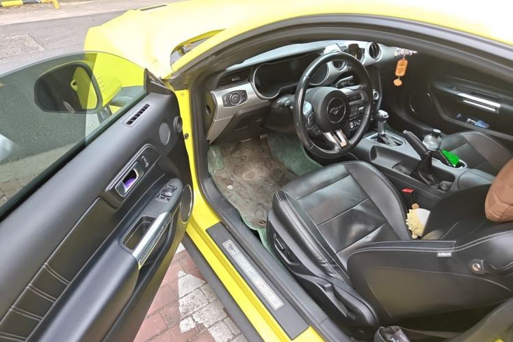 Used Ford Mustang 2021 2.3L EcoBoost Stealth Revival Limited Edition Driver Seat