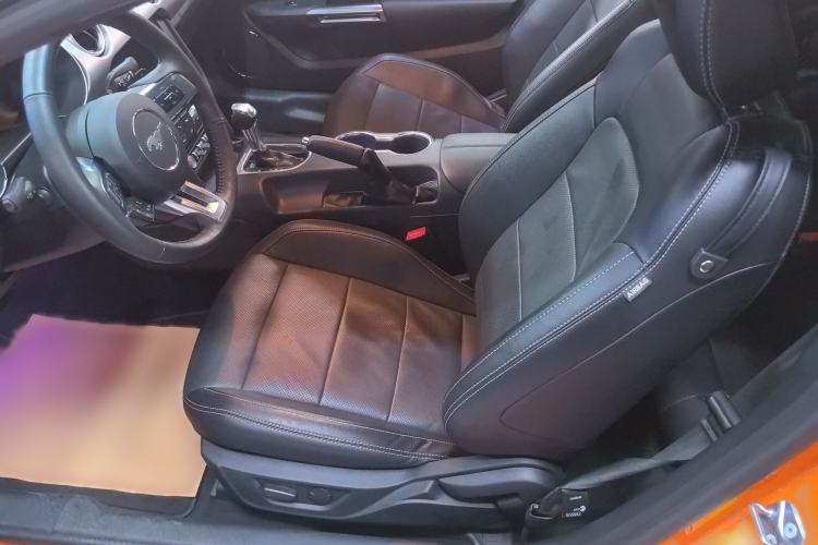 Used Ford Mustang 2021 2.3T EcoBoost Interior 2