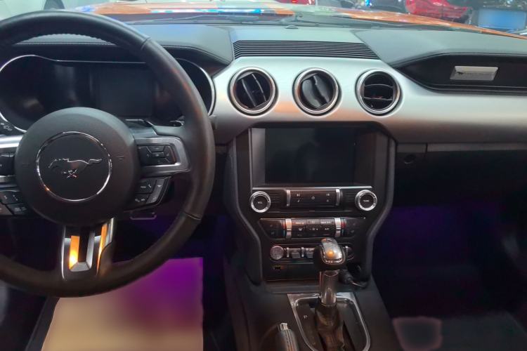 Used Ford Mustang 2021 2.3T EcoBoost Interior 3