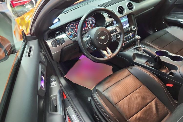 Used Ford Mustang 2021 2.3T EcoBoost Interior 3