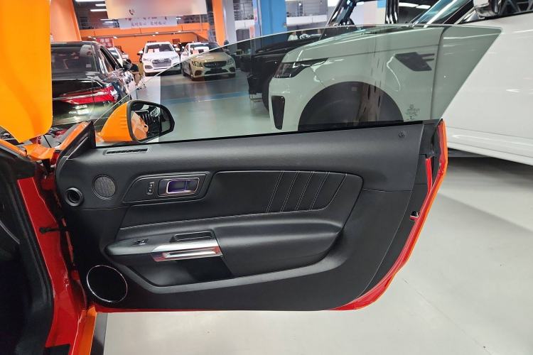 Used Ford Mustang 2021 2.3T EcoBoost Interior 5