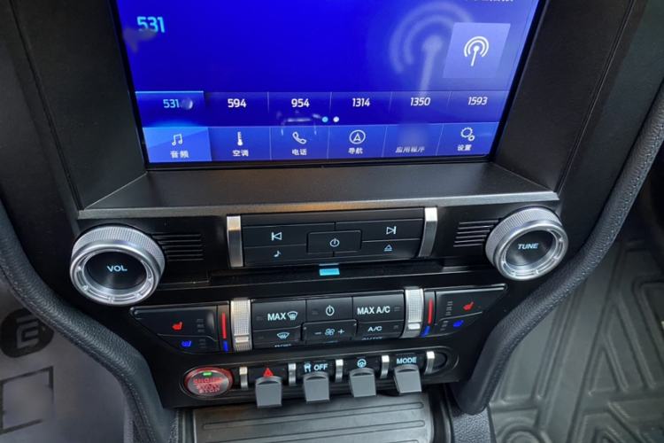 Used Ford Mustang 2021 2.3L EcoBoost Stealth Revival Limited Edition Interior 7