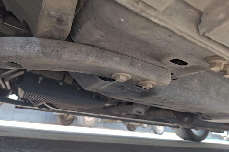 Used Ford Mustang  Chassis Front Left