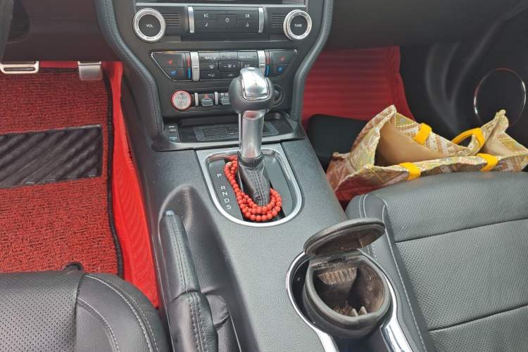 Used Ford Mustang  Gear Lever