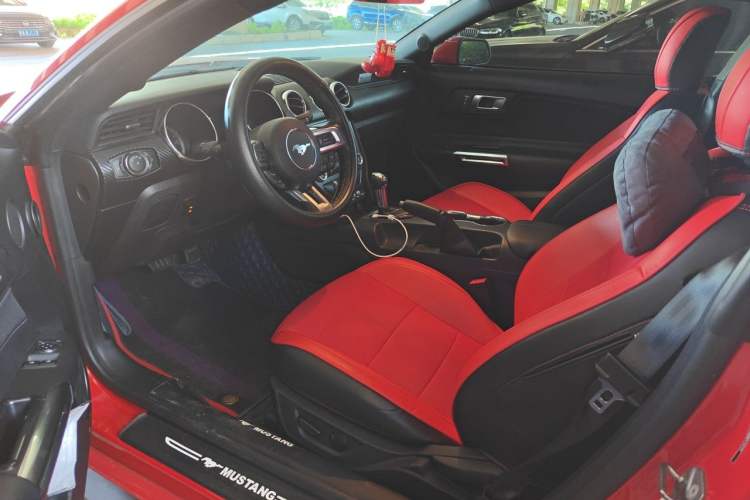 Used Ford Mustang  Driver Seat