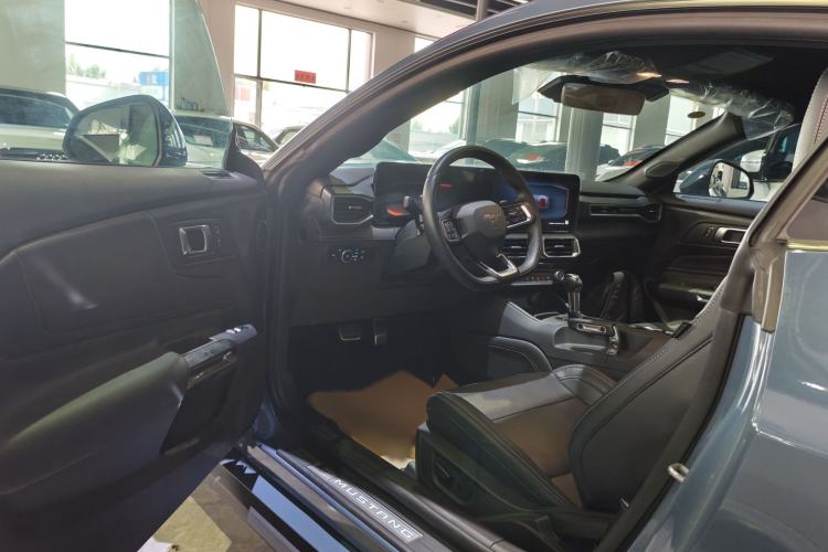 Used Ford Mustang 2024 2.3T EcoBoost Hardtop Performance Edition Interior 2