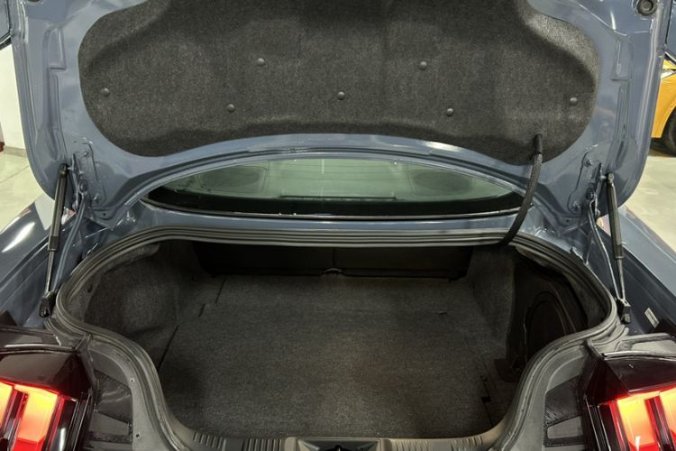 Used Ford Mustang 2024 2.3T EcoBoost Hardtop Performance Edition Interior 6