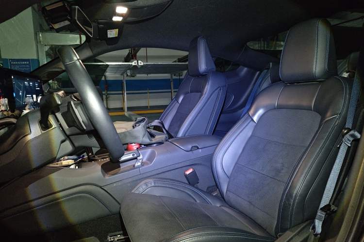 Used Ford Mustang 2024 5.0L V8 Dark Horse Left Front Seat