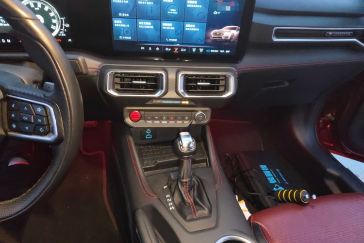 Used Ford Mustang 2024 2.3T EcoBoost Convertible Sport Edition Audio And AC Panel