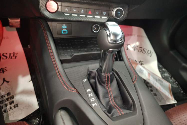Used Ford Mustang 2024 2.3T EcoBoost Convertible Sport Edition Gear Lever
