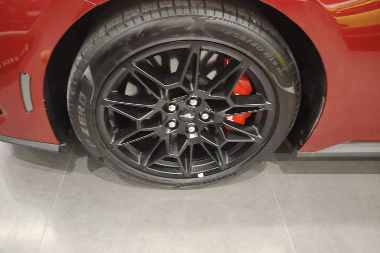 Used Ford Mustang 2024 2.3T EcoBoost Convertible Sport Edition Left Front Wheel Hub