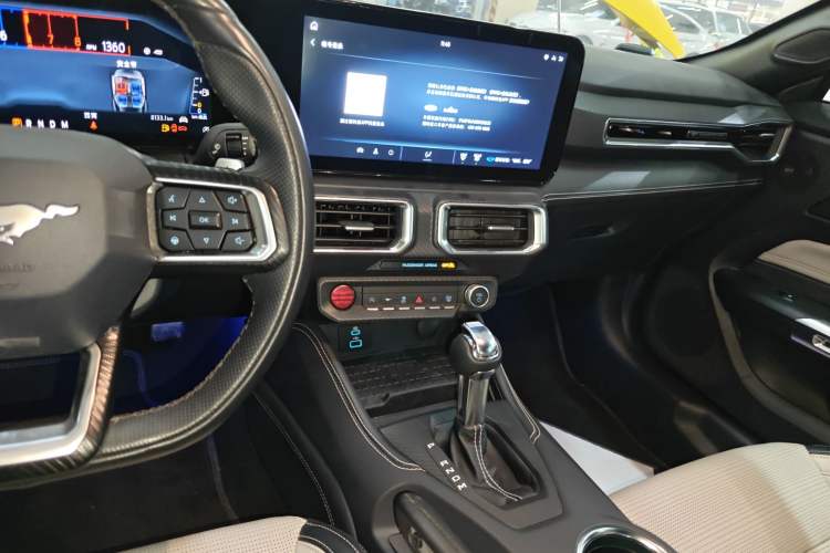 Used Ford Mustang 2024 2.3T EcoBoost Convertible Sport Edition Audio And AC Panel