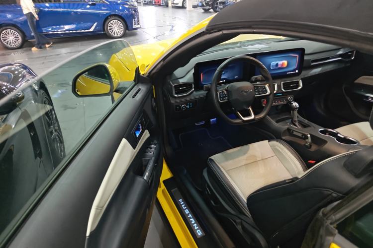 Used Ford Mustang 2024 2.3T EcoBoost Convertible Sport Edition Driver Seat