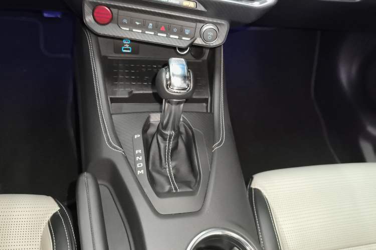 Used Ford Mustang 2024 2.3T EcoBoost Convertible Sport Edition Gear Lever