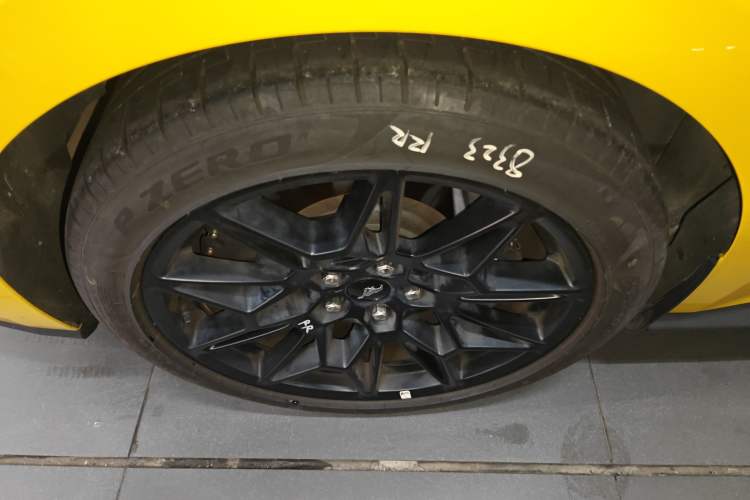 Used Ford Mustang 2024 2.3T EcoBoost Convertible Sport Edition Right Rear Wheel Hub