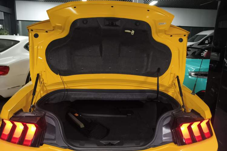 Used Ford Mustang 2024 2.3T EcoBoost Convertible Sport Edition Trunk