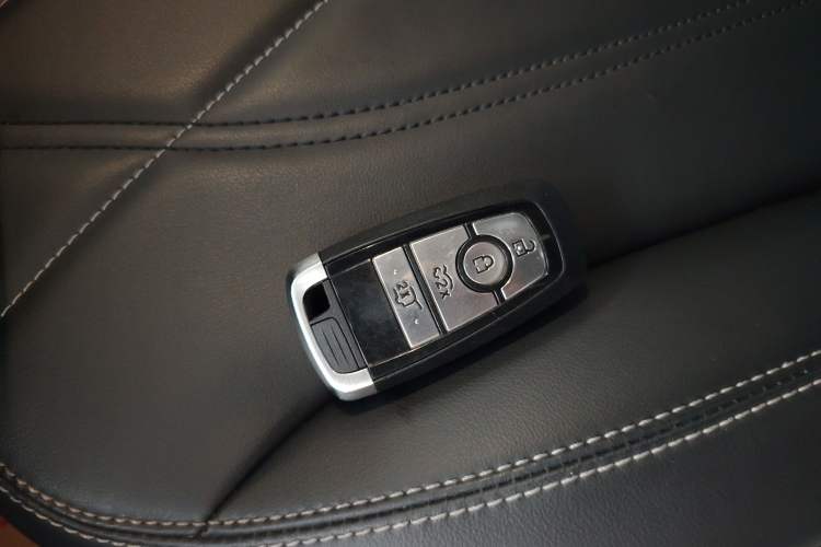Used Ford Mustang Mach-E 2021 Leap Edition Rear-Drive Version (Standard Range) Interior 1