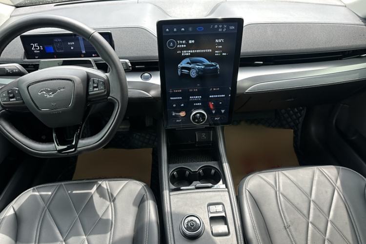 Used Ford Mustang Mach-E 2021 Leap Edition Rear-Drive Version (Standard Range) Interior 5