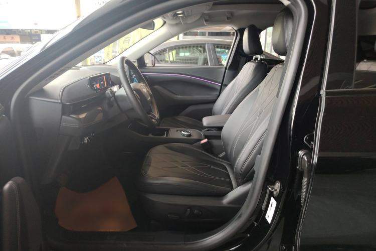 Used Ford Mustang Mach-E 2021 Leap Edition Rear-Drive Version (Standard Range) Left Front Seat