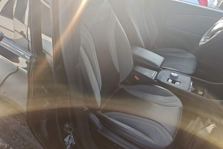 Used Ford Mustang Mach-E 2024 Windstorm Version (Ultra-Long Range) Right Front Seat