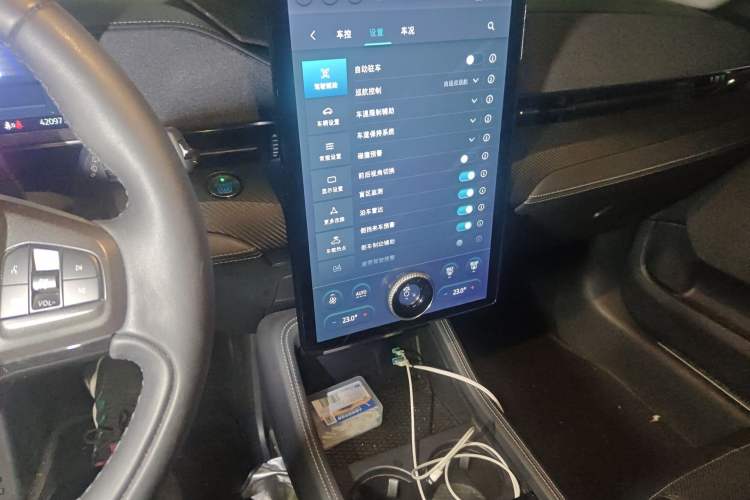 Used Ford Mustang Mach-E 2021 AION Y Plus Rear-Drive Luxury Edition (Long Range) Audio And AC Panel