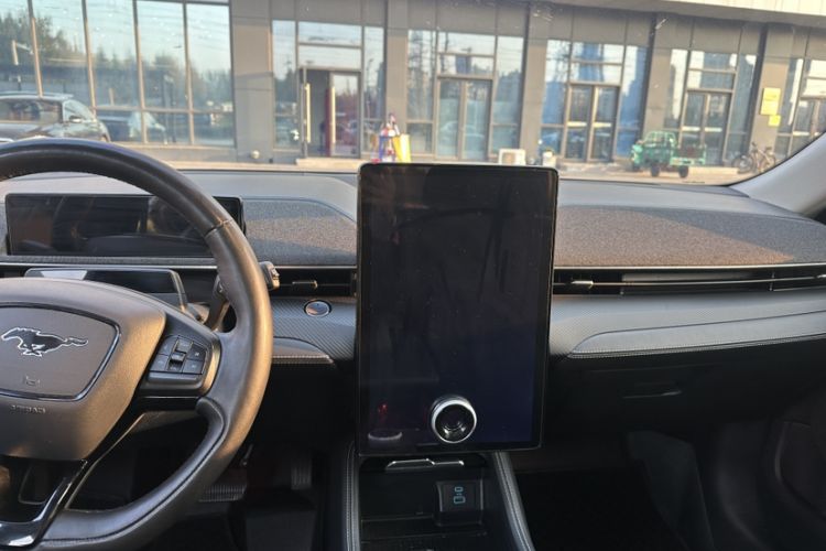 Used Ford Mustang Mach-E 2021 AION Y Plus Rear-Drive Luxury Edition (Long Range) Audio And AC Panel