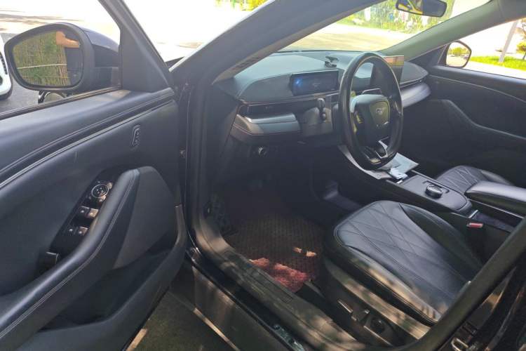 Used Ford Mustang Mach-E 2021 Leap Edition Rear-Drive Version (Standard Range) Driver Seat