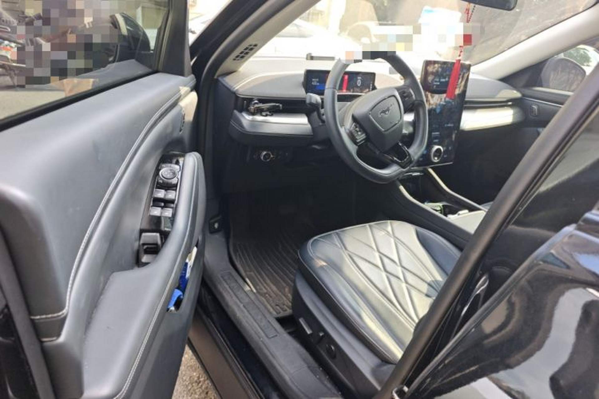 Used Ford Mustang Mach-E 2021 Leap Edition Rear-Drive Version (Standard Range) Driver Seat