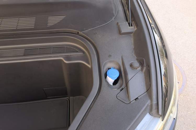 Used Ford Mustang Mach-E 2021 AION Y Plus Rear-Drive Luxury Edition (Long Range) Engine Bay Left