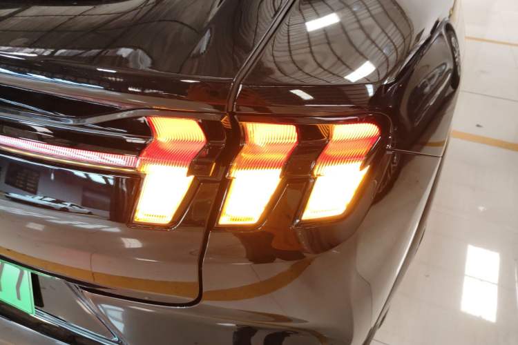 Used Ford Mustang Mach-E 2021 AION Y Plus Rear-Drive Luxury Edition (Long Range) Exterior 3