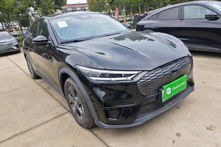 Used Ford Mustang Mach-E 2021 Leap Edition Rear-Drive Version (Standard Range) Front Right 45 Deg