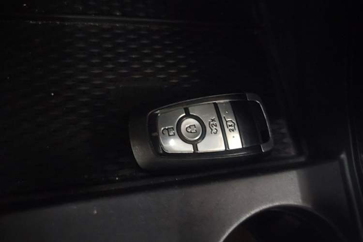Used Ford Mustang Mach-E 2021 AION Y Plus Rear-Drive Luxury Edition (Long Range) Interior 1