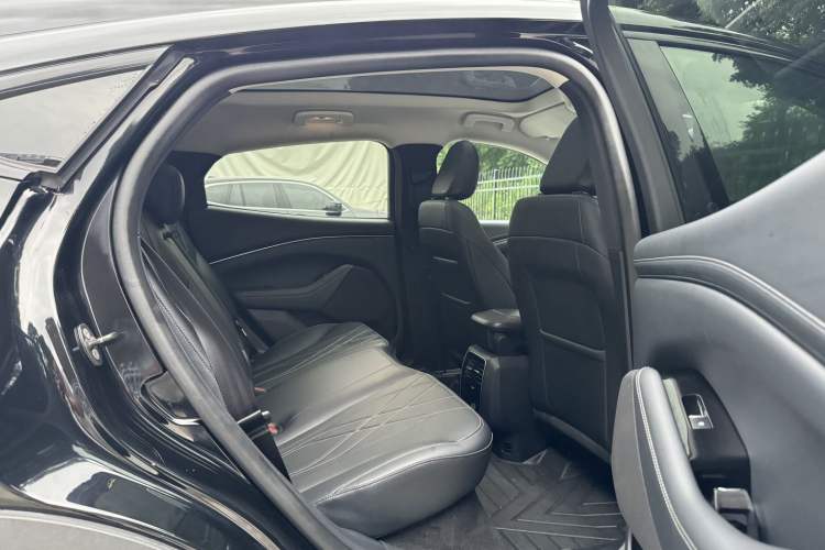 Used Ford Mustang Mach-E 2021 Leap Edition Rear-Drive Version (Standard Range) Interior 4