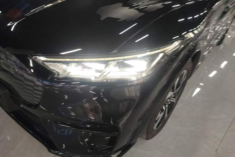 Used Ford Mustang Mach-E 2021 AION Y Plus Rear-Drive Luxury Edition (Long Range) Left Front Headlight