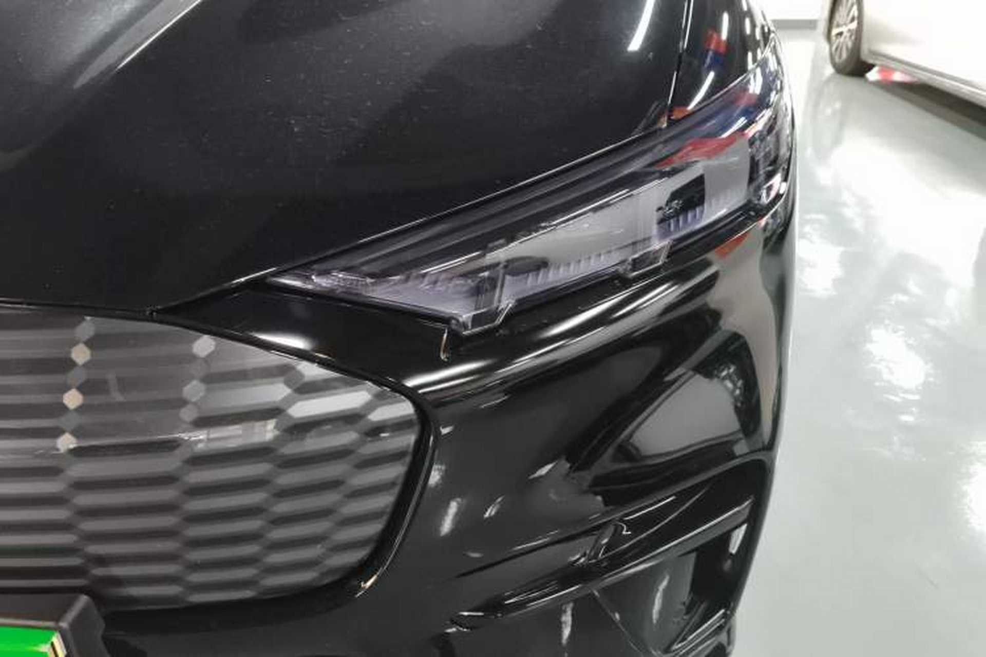 Used Ford Mustang Mach-E 2021 AION Y Plus Rear-Drive Luxury Edition (Long Range) Left Front Headlight