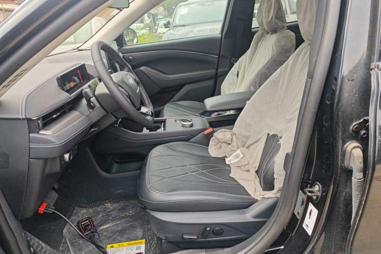Used Ford Mustang Mach-E 2021 Leap Edition Rear-Drive Version (Standard Range) Left Front Seat