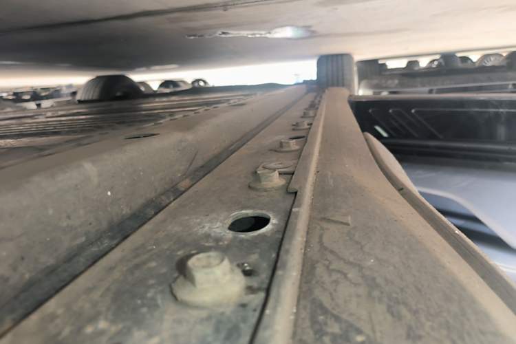 Used Ford Mustang Mach-E 2021 Leap Edition Rear-Drive Version (Standard Range) Left Side Sill