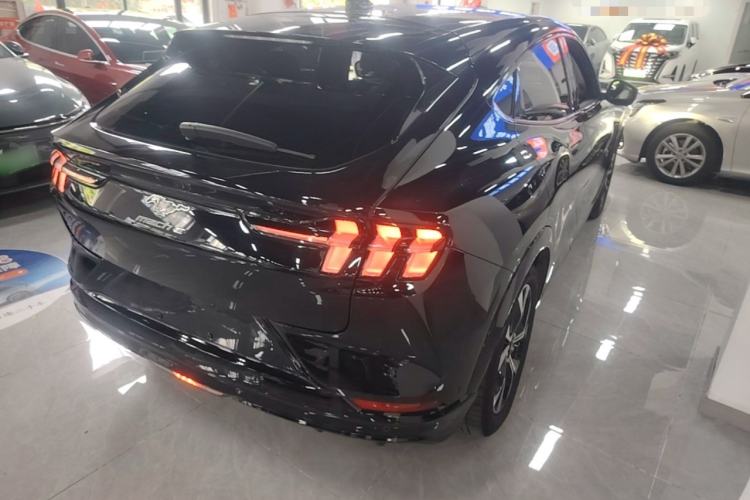 Used Ford Mustang Mach-E 2021 AION Y Plus Rear-Drive Luxury Edition (Long Range) Rear Right 45 Deg