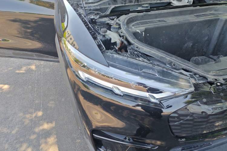 Used Ford Mustang Mach-E 2021 Leap Edition Rear-Drive Version (Standard Range) Right Front Headlight