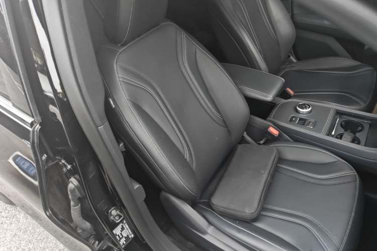 Used Ford Mustang Mach-E 2021 Wujiang Rear-Drive Version (Long Range) Right Front Seat