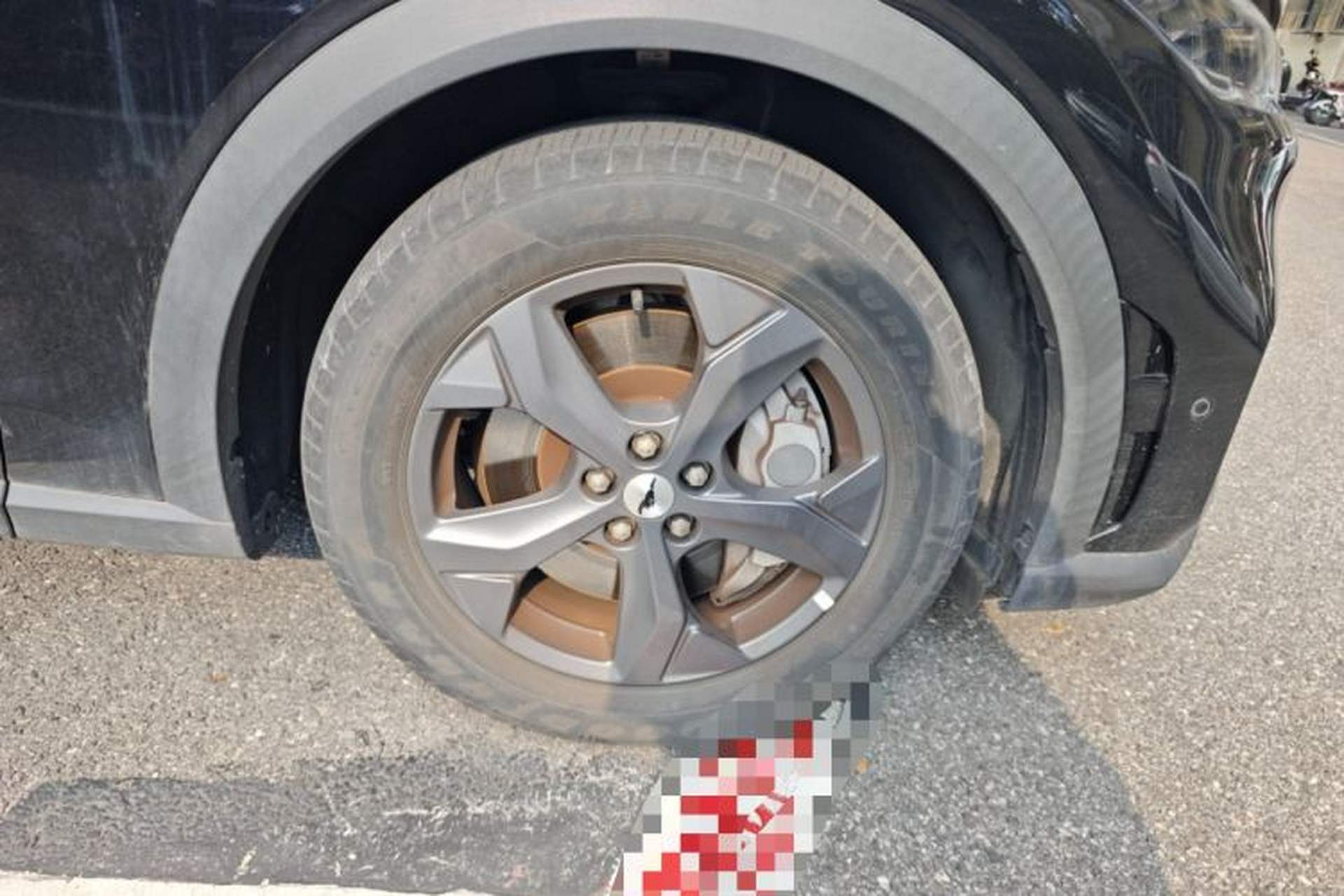 Used Ford Mustang Mach-E 2021 Leap Edition Rear-Drive Version (Standard Range) Right Front Wheel Hub