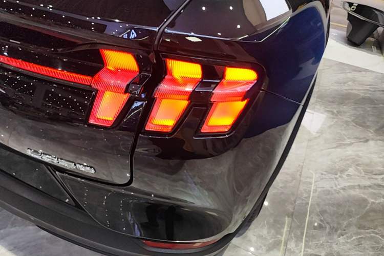 Used Ford Mustang Mach-E 2021 Leap Edition Rear-Drive Version (Standard Range) Right Rear Taillight